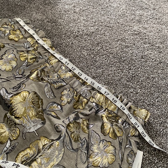 + Size NWT Eloquii Gold foil floral A Line skirt - Picture 9 of 10